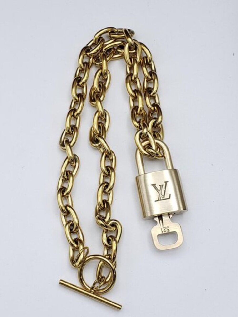 18K Gold-Plated Necklace with Authentic Louis Vuitton Padlock - Picture 7 of 12